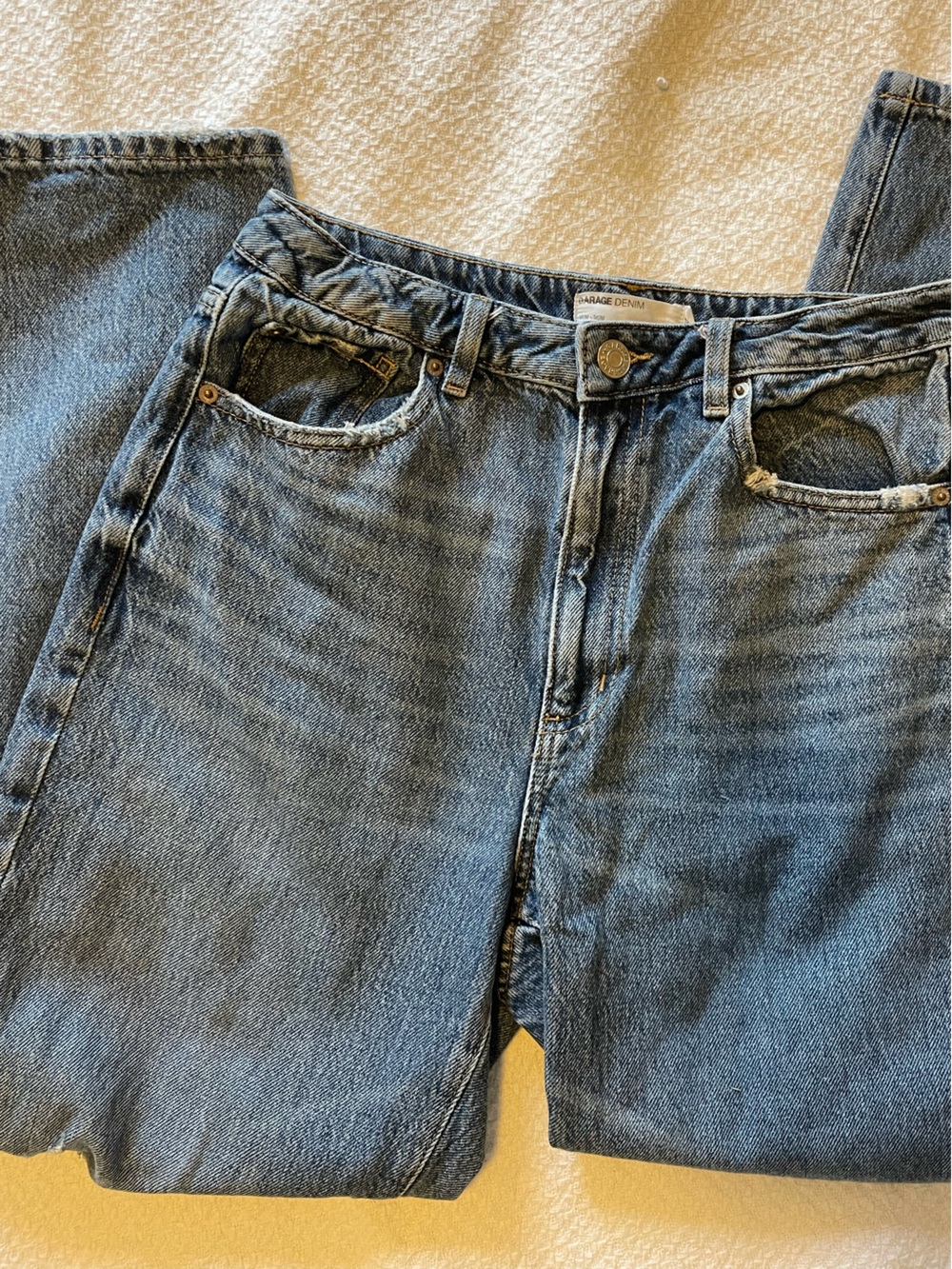 Garage High-Rise Mom Jeans